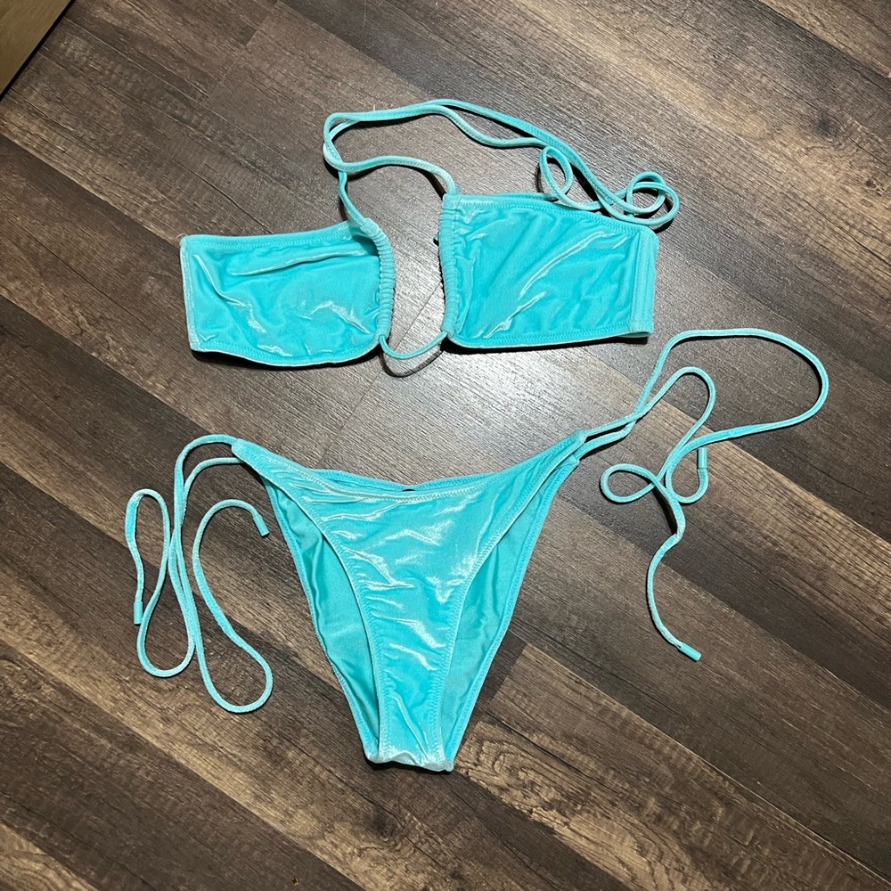 Triangl Velvet Aster Bikini